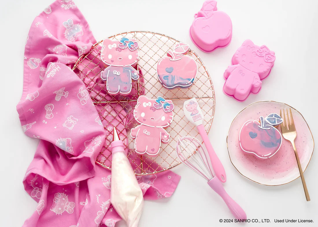 Hello Kitty Kitchen Towel and Potholder - Thumbnail 2