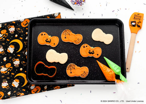 Hello Kitty Spooky Cookie Cutter Set with Spatula