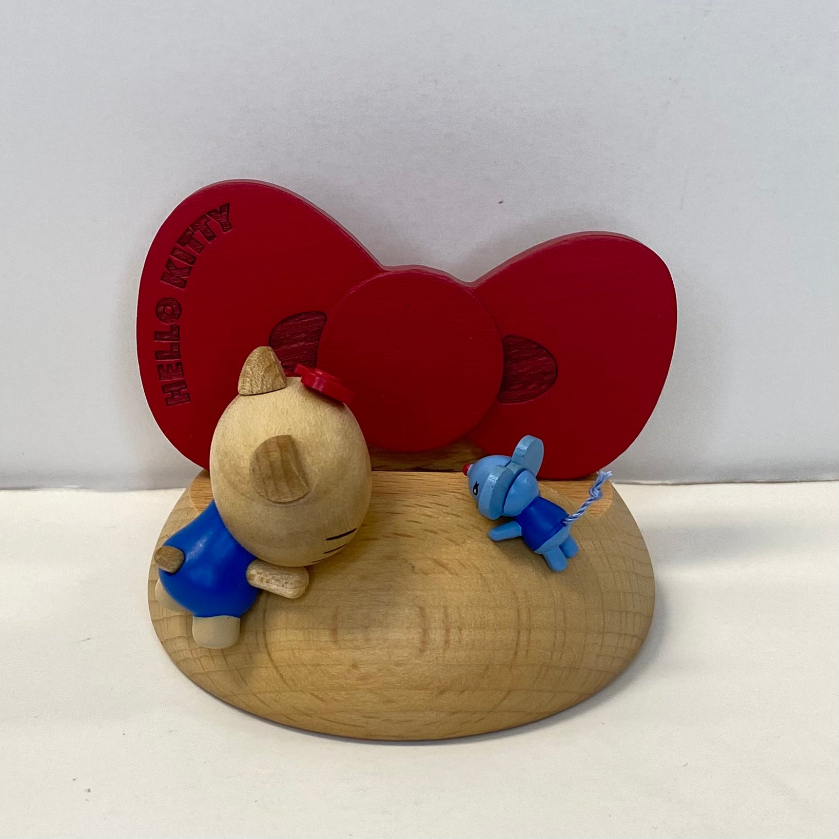 Hello Kitty Wooden Phone Stand